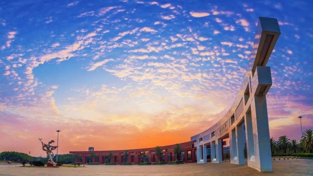 南昌大學(xué)和普瓦提埃大學(xué)國際企業(yè)管理碩士2026招生簡章 南昌大學(xué)和普瓦提埃大學(xué)國際企業(yè)管理碩士2026招生簡章